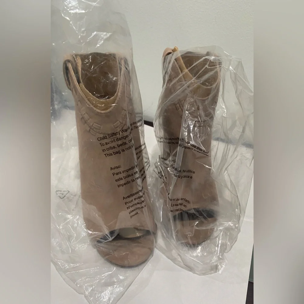 Vince Camuto Shorana Open Toe Bootie size 7